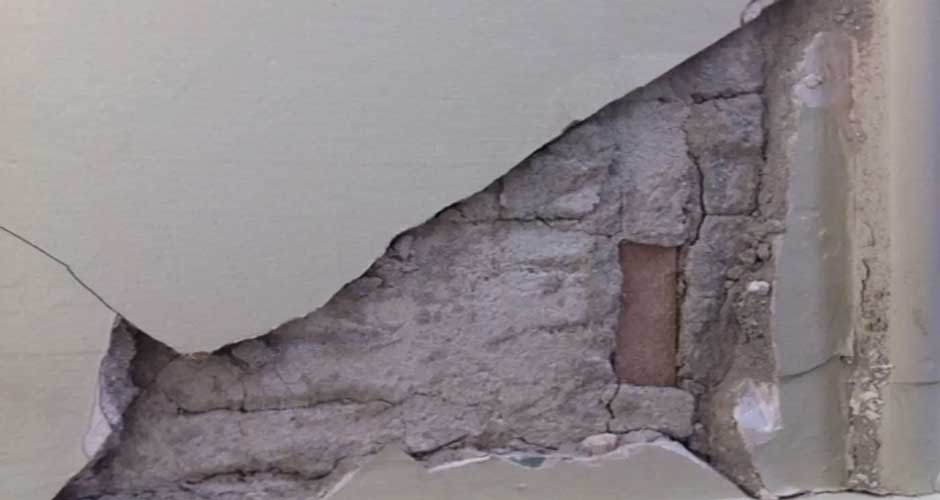 What-Are-the-Health-Risks-Associated-with-Asbestos-in-Plaster